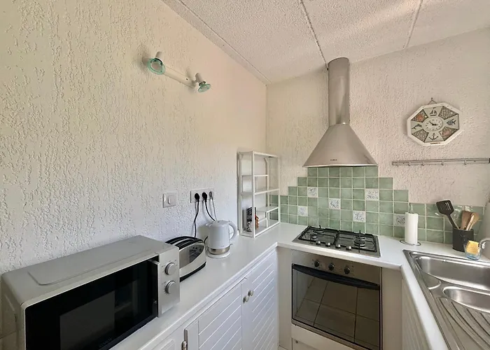 3 Pièces 6 Couchages * Lumio (Corsica)